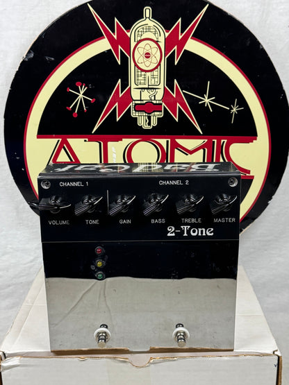 Bad Cat 2-Tone two tone Tube Preamp Pedal with Box