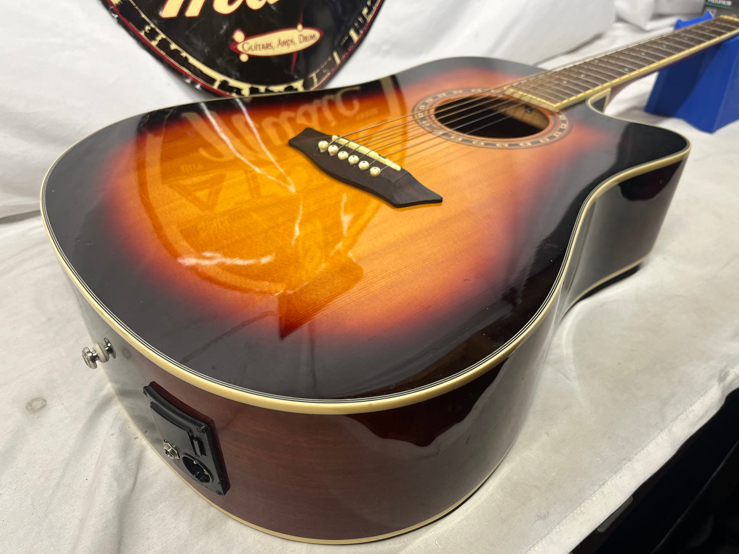 Washburn WD7SCEATB Harvest Series Dreadnought Acoustic Electric Guitar - Tobacco Burst