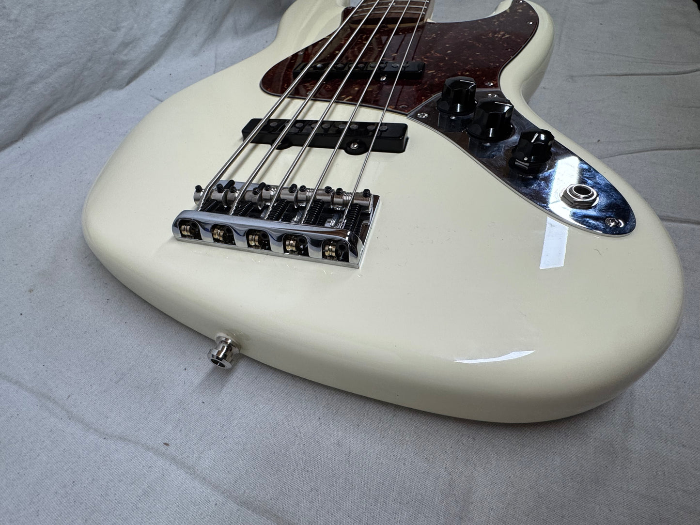 Fender American Professional Jazz Bass V 5-string J-Bass 2017