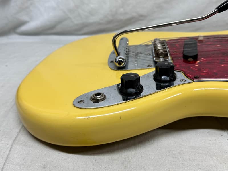 Fender USA Mustang Guitar - Image 15