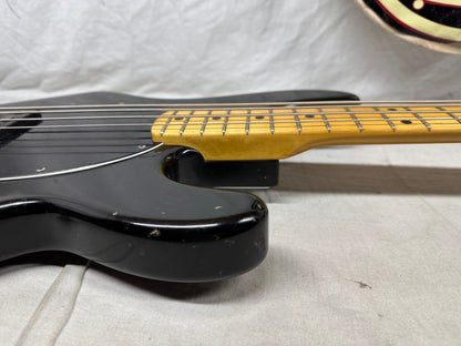 Ernie Ball Music Man StingRay sting ray 4H 4 h 4-string Bass with Gator Case - Black / Maple neck
