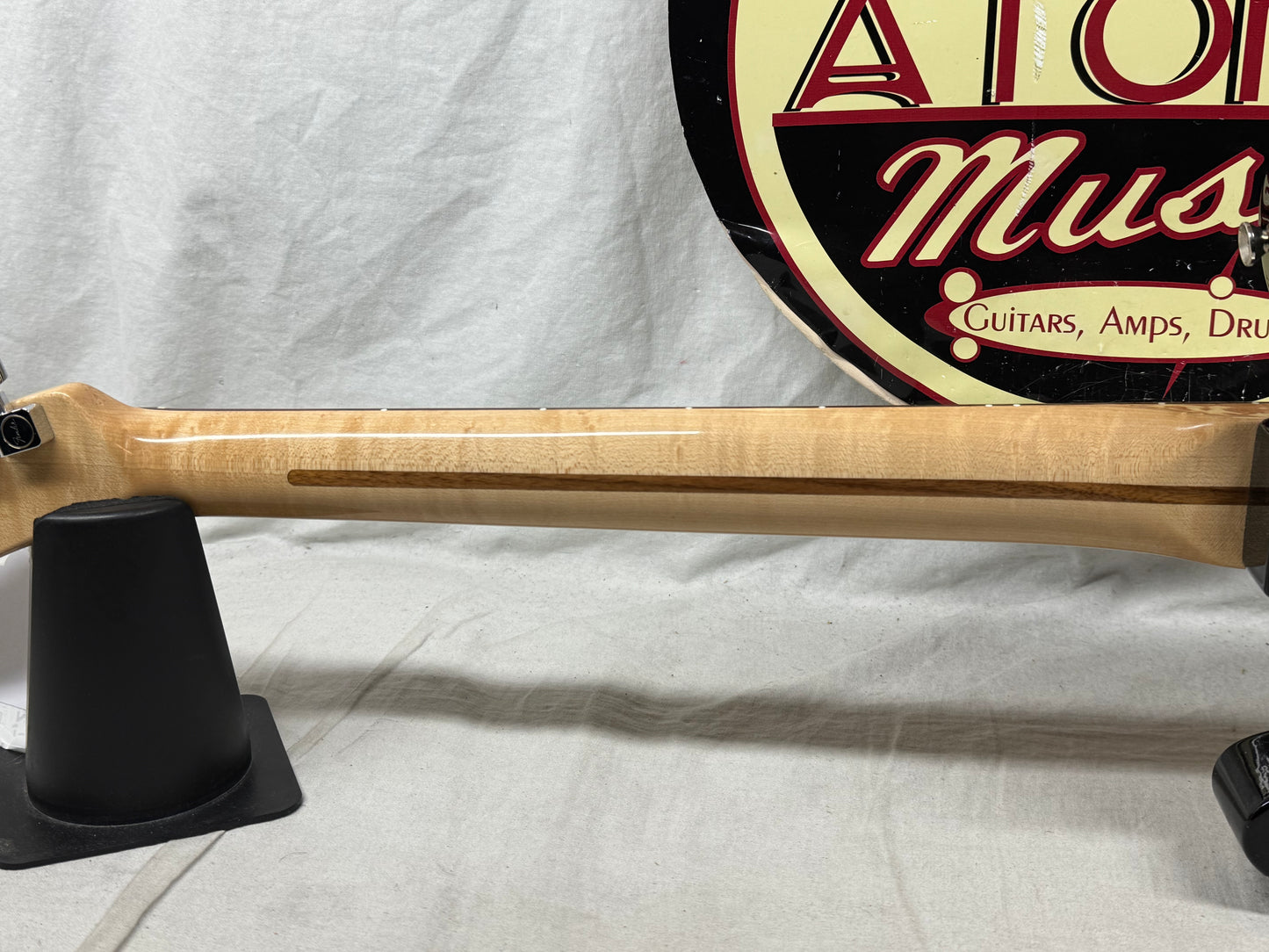 Fender Custom Shop American Classic Telecaster Guitar with Case - 3-Color Sunburst / Rosewood fingerboard