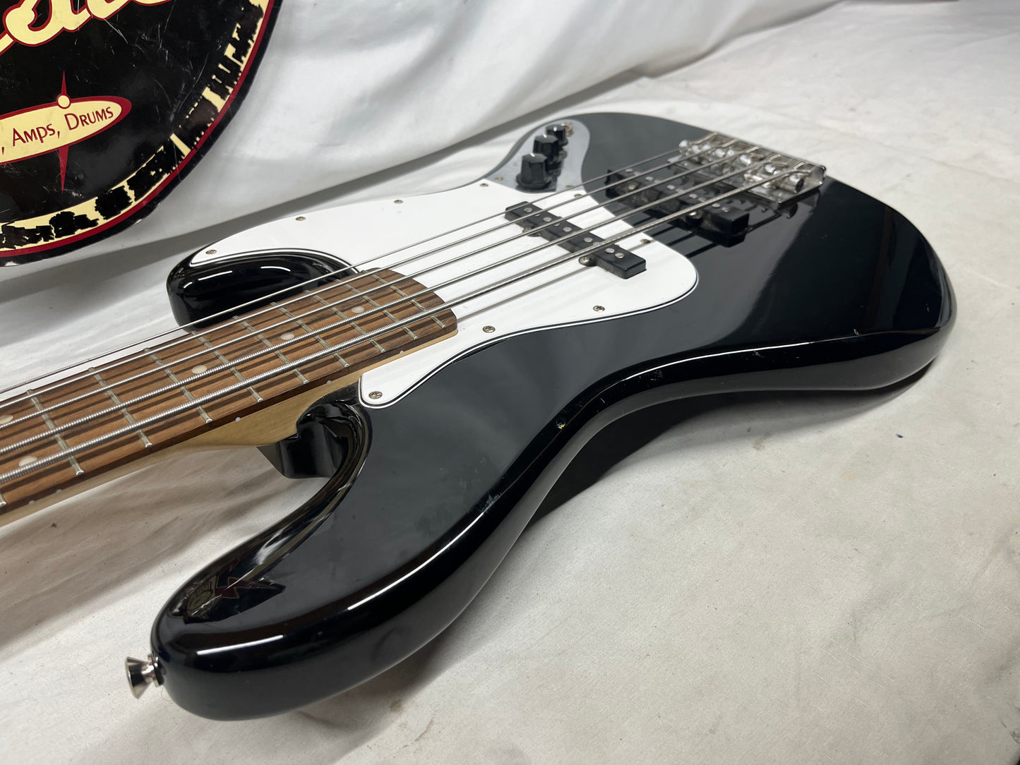 Squier Affinity Series Jazz Bass V 5-String Electric Bass - Black
