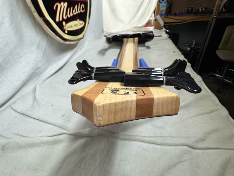 Sire Marcus Miller M7 6-string Bass - Image 24