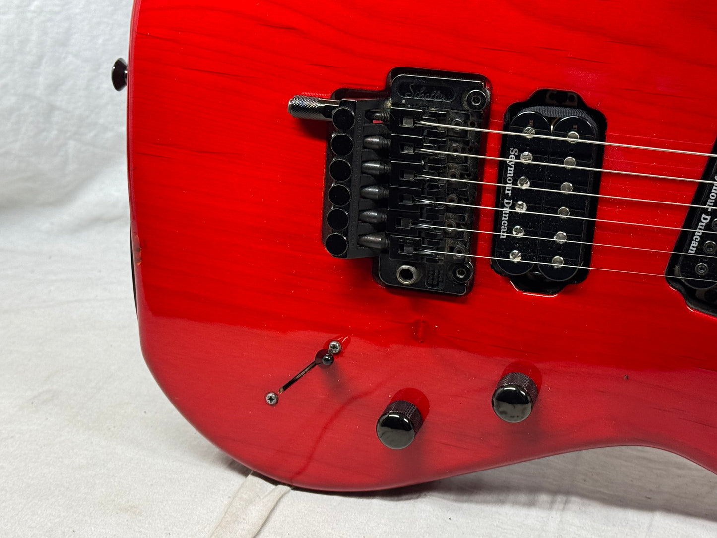 Hamer USA Diablo Guitar with Gator Case - Red