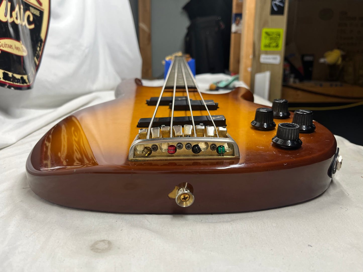 Fender Precision Bass P-Bass Lyte 4-String Electric Bass