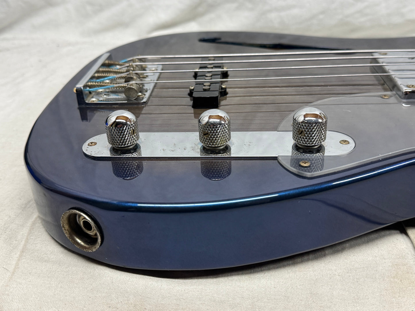 Fender TNB-110SPL TNB SPL J-Craft Thinline Telecaster Bass Special 4-string Semi-Hollowbody Bass 2002 - 2004 - Blue Violet Burst