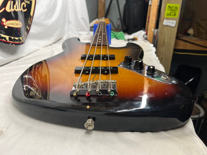 Fender Jaco Pastorius Signature Fretless 4-String Electric Jazz Bass - 3-Color Sunburst