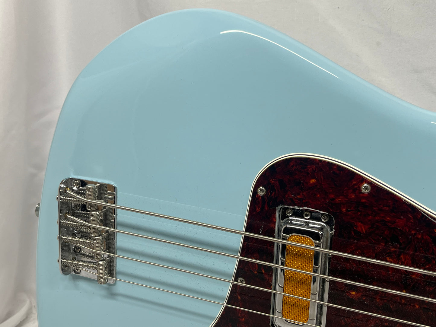Fender Gold Foil Jazz Bass 4-String Electric Bass - Sonic Blue
