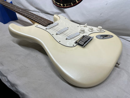 Fender American Elite Stratocaster Strat Electric Guitar - Olympic Pearl