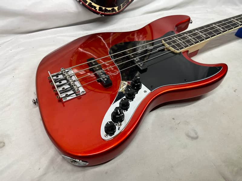 Sire Marcus Miller V7 4-String Electric Bass - Image 17