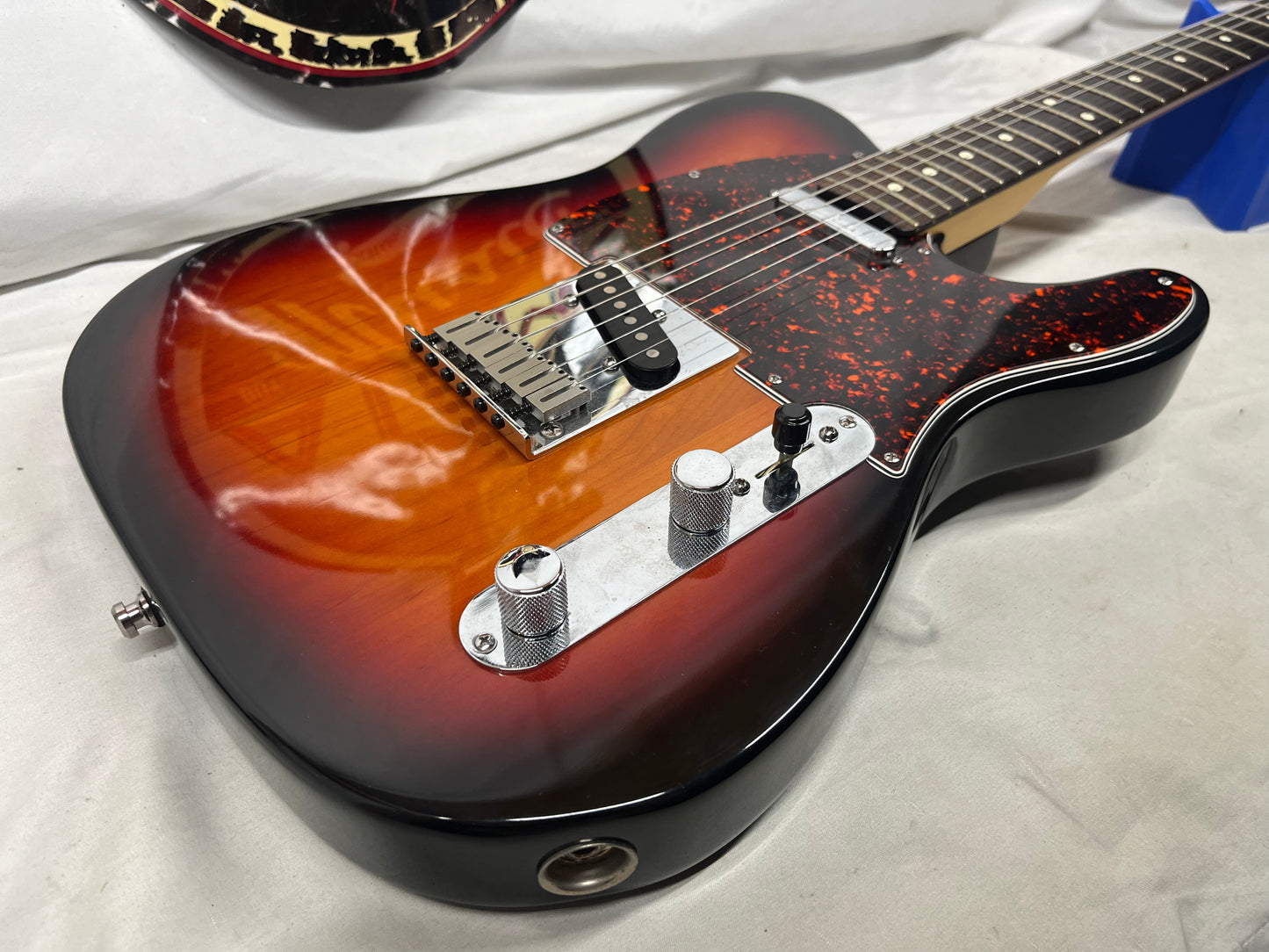 Fender American Telecaster tele Electric Guitar - 3-Color Sunburst