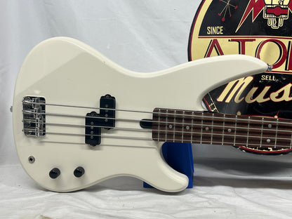 Yamaha RBX-200 4-String Doublecut Electric Bass