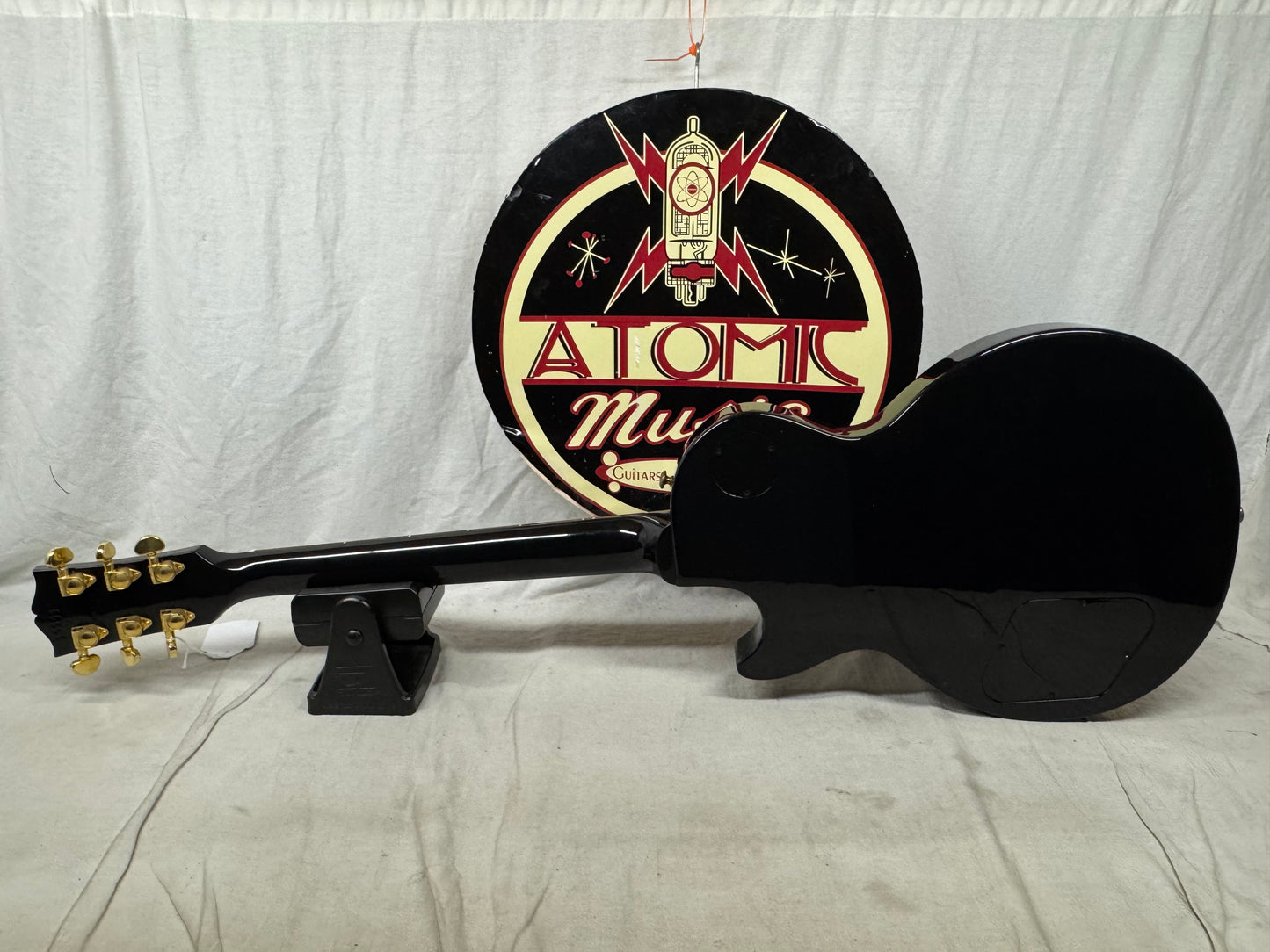 Gibson Les Paul Studio Guitar 2019 - Ebony / Black