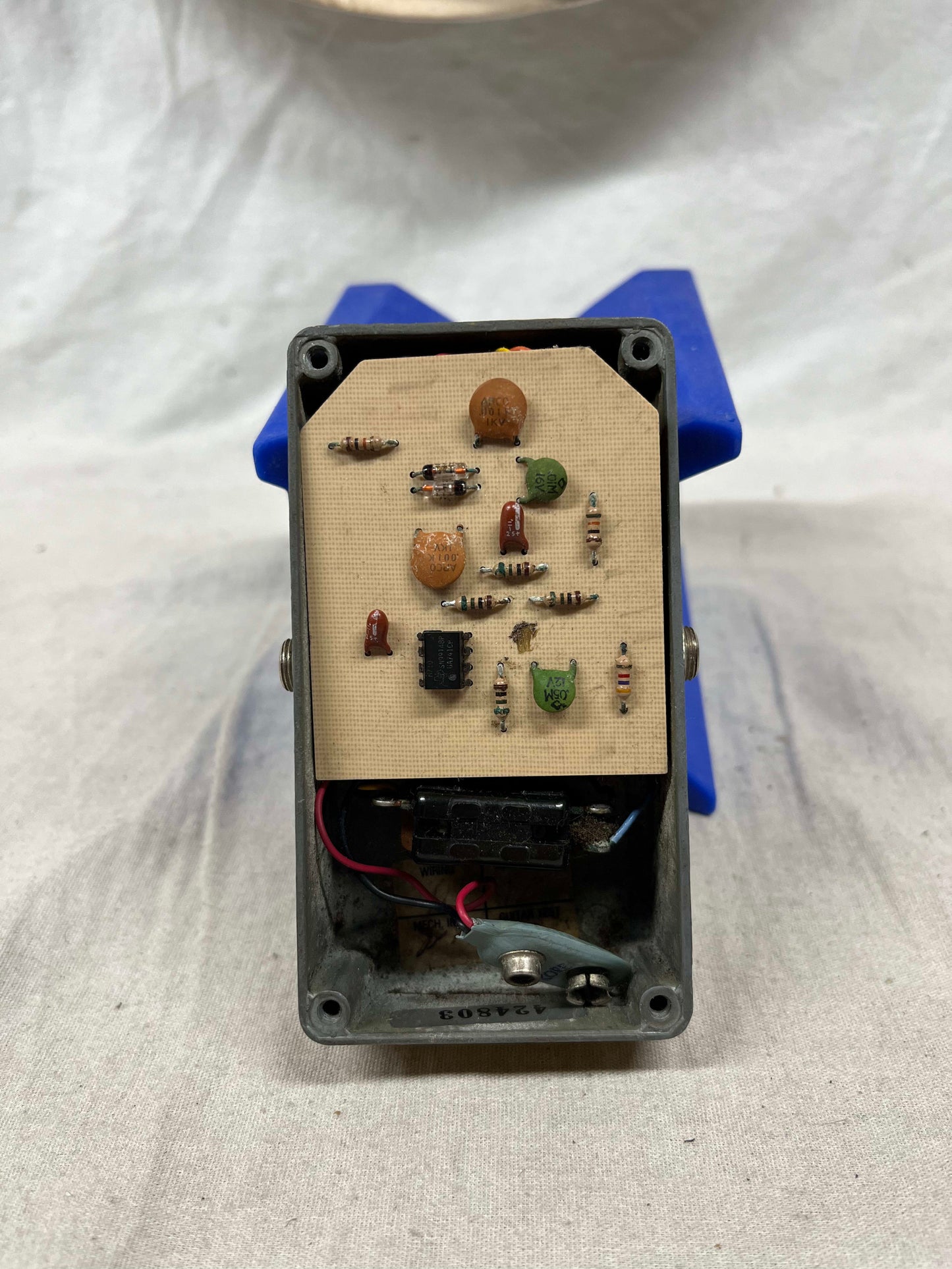 MXR Script Logo MX-104 mx104 Distortion+ distortion + Plus Pedal - pots date to 1977 - missing bottom plate