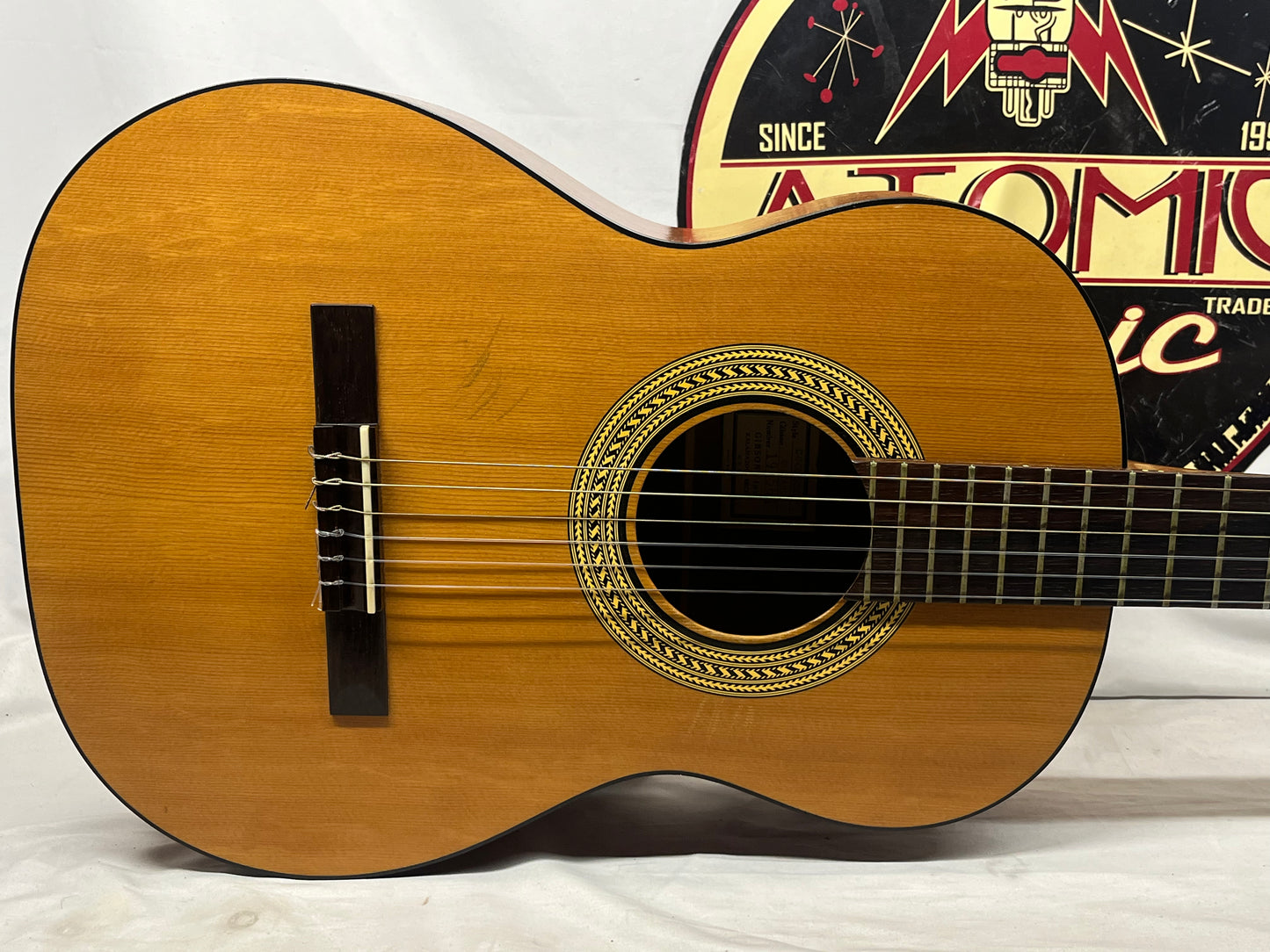 Gibson C-0 Classic Acoustic Guitar with Case