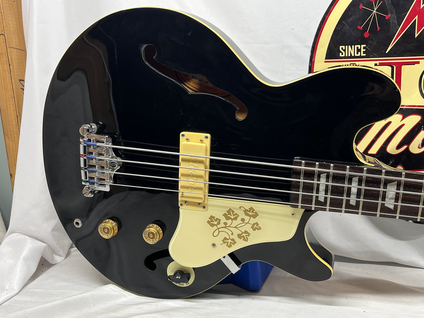 Epiphone Jack Casady Signature 4-String Semi-Hollow Body Electric Bass - Black