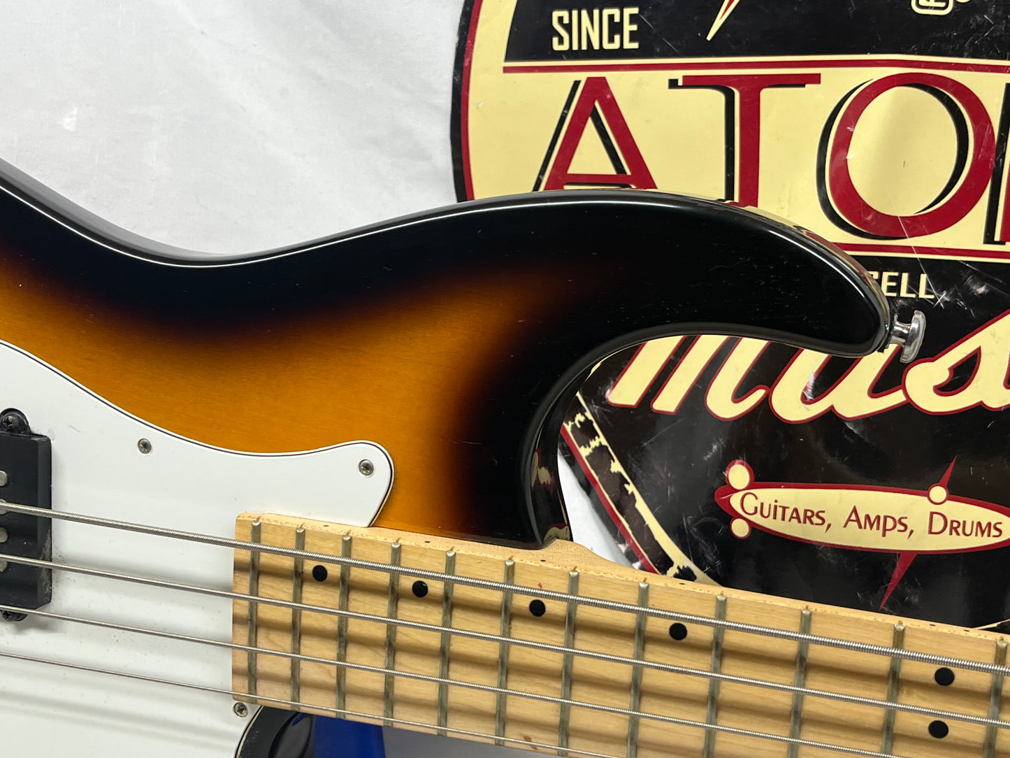 Samick Greg Bennett Corsair CR2 4-String Doublecut P-Style Bass