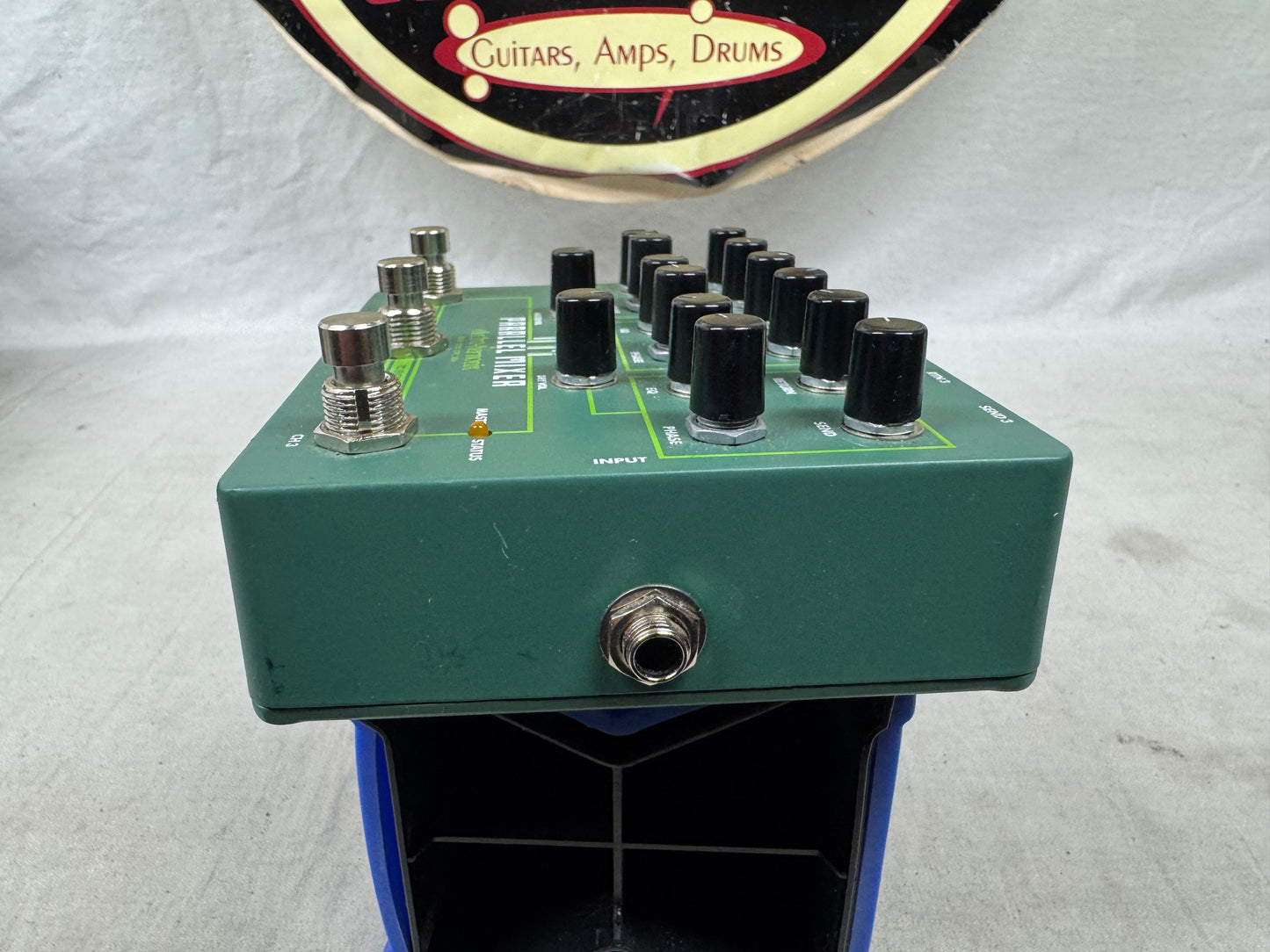 Electro-Harmonix Tri Parallel Mixer Effects Loop Mixer Switcher Pedal