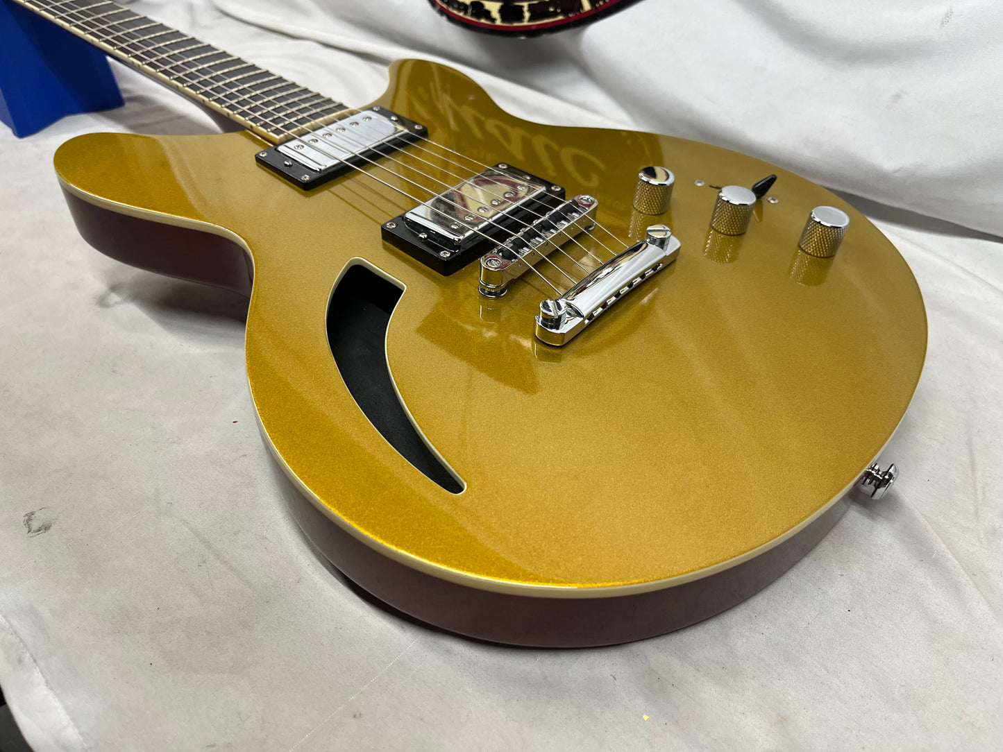 Agile Harm Semi-Hollow Body Electric Guitar - Gold Top