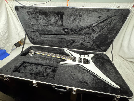 Jackson USA WR1 wr 1 Warrior Guitar with Case