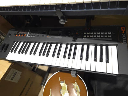 Yamaha MX49 Synthesizer