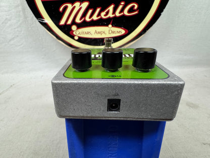 Electro-Harmonix Bass Big Muff Pi π Bass Fuzz Distortion Pedal