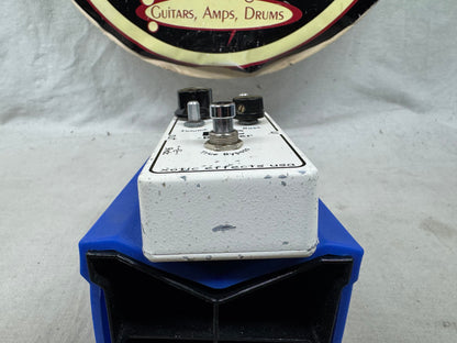 Xotic Effects RC Booster v1 Boost Pedal - missing some knobs