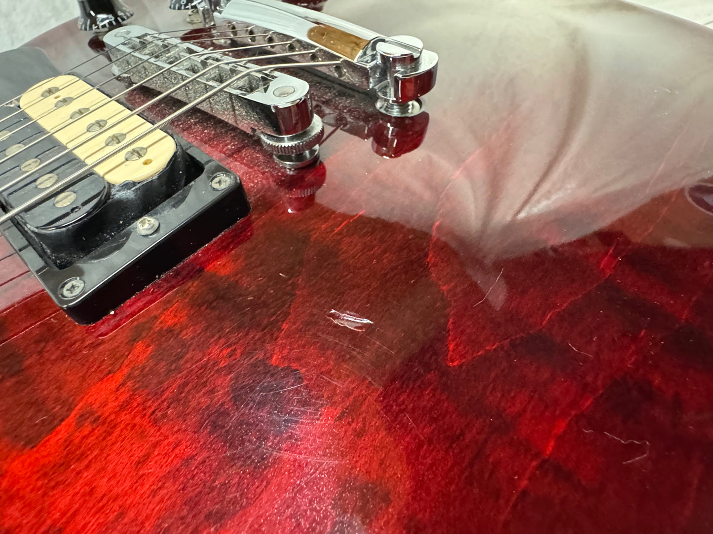 Gibson Les Paul Studio Guitar with Case 2013