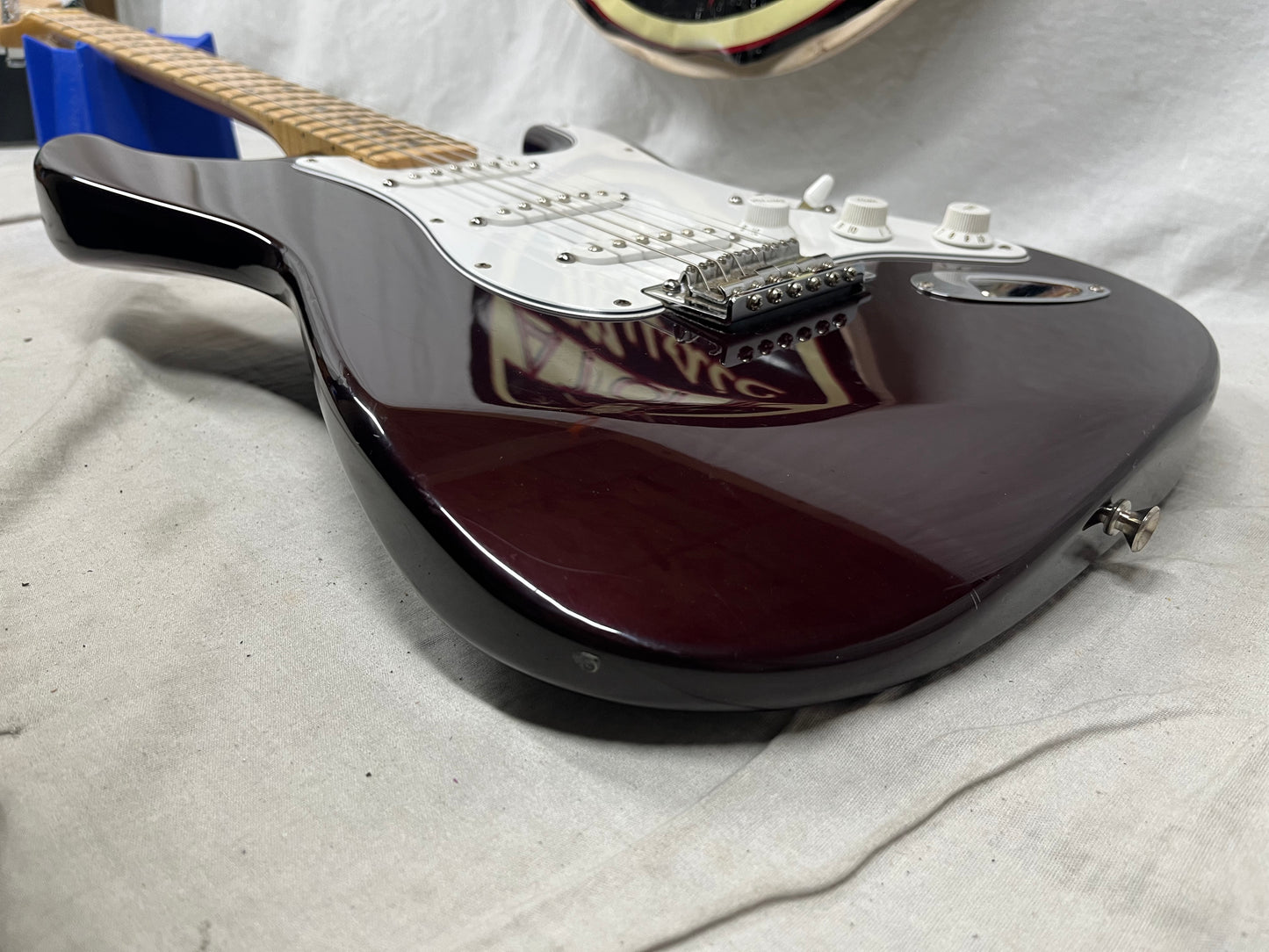 Fender Standard Stratocaster Strat MIM - Made in Mexico Electric Guitar