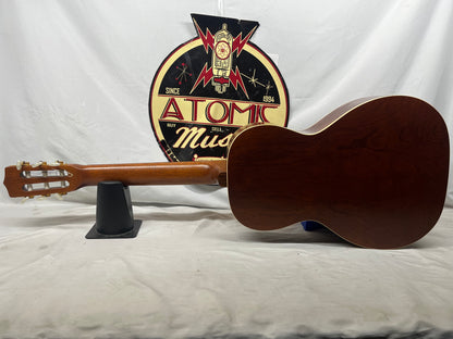 La Patrie (Godin) Motif Classical Acoustic Guitar