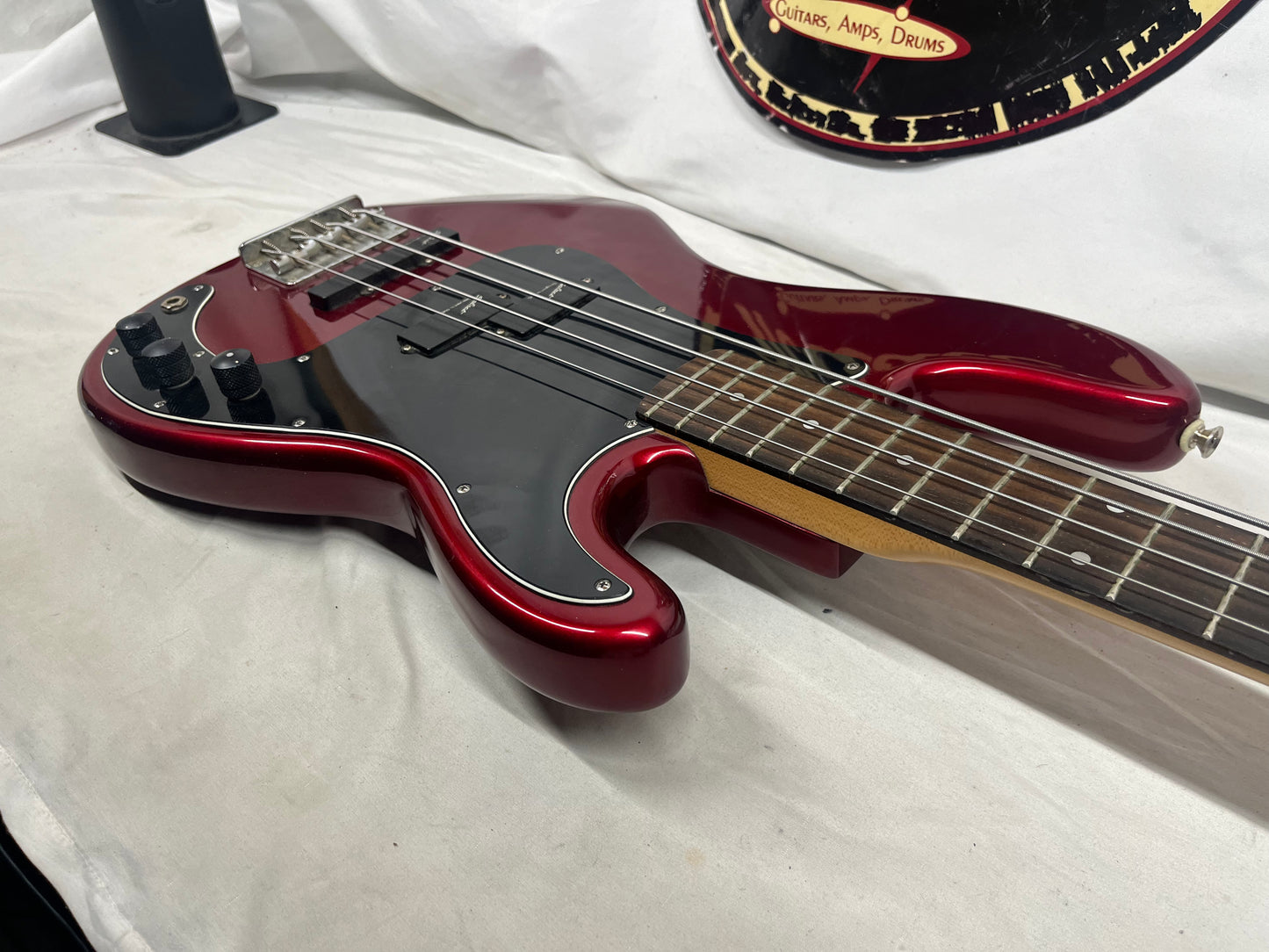 Guitar Research J-Style 4-String Electric Bass