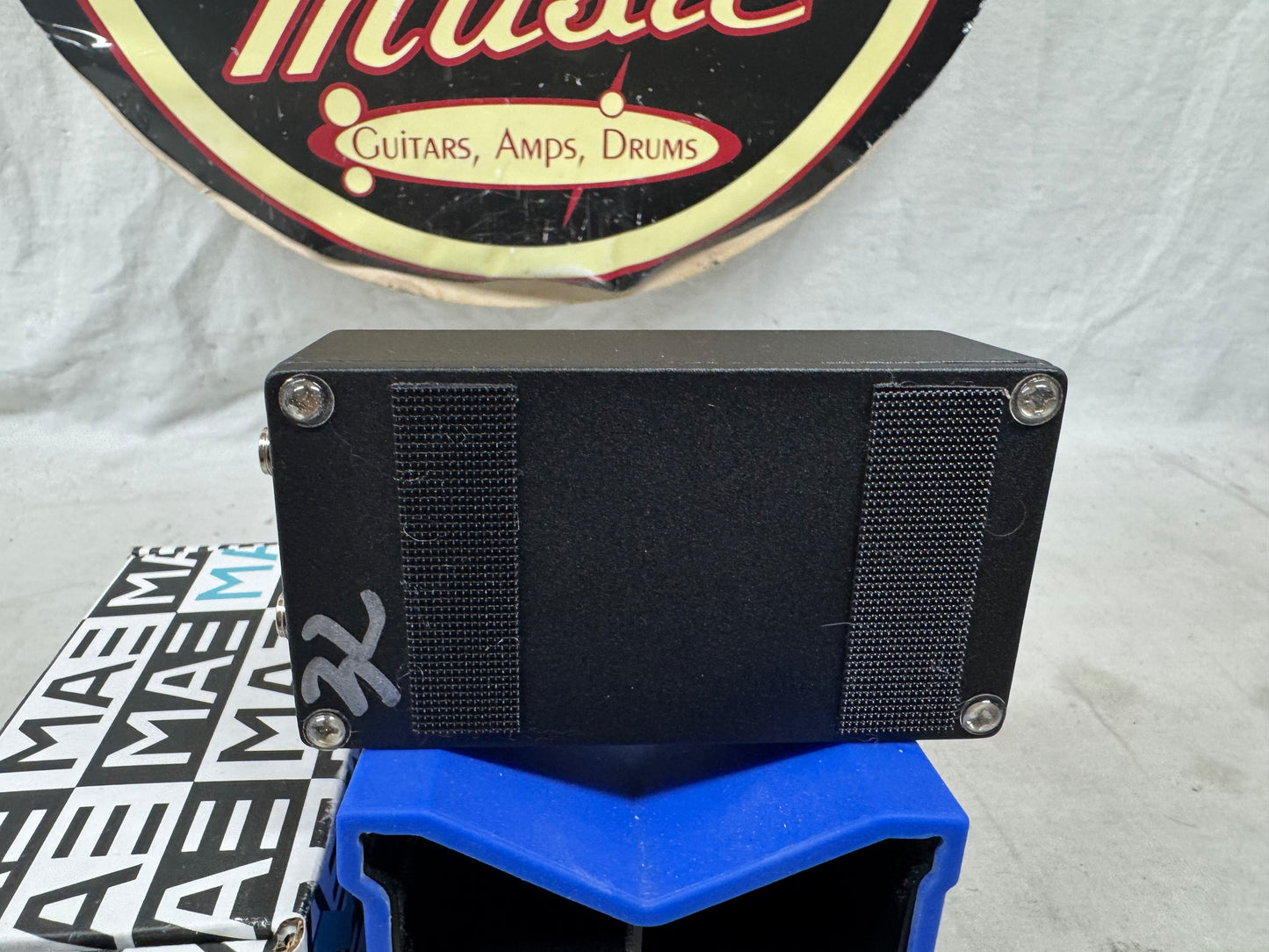 Mask Audio Electronics MAE Trust Yourself Distortion Pedal with Box