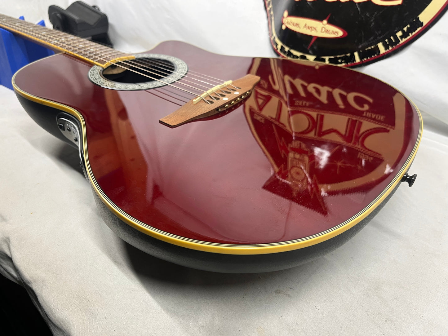 Ovation Celebrity CC057 Acoustic Electric Guitar