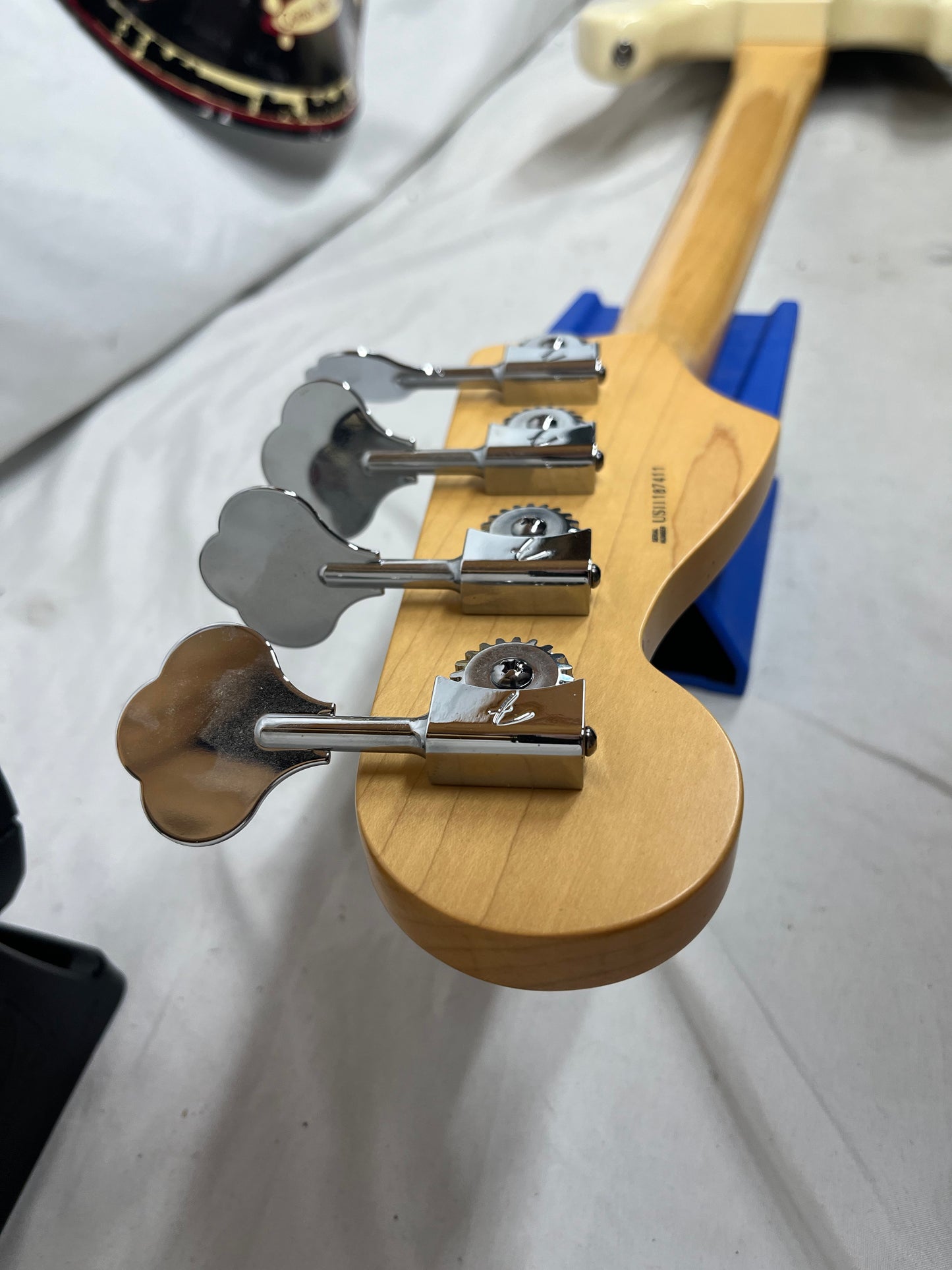 Fender American Standard 4-String Electric Jazz Bass 2011 - Olympic White