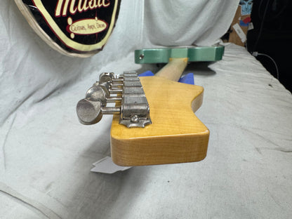 Maghini Guitars Skylark Baritone Guitar with COA + Gator Case 2023 - Lightly Aged Jade Metallic