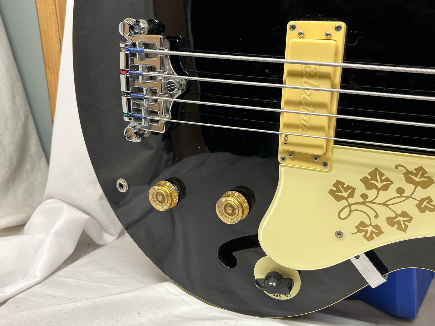 Epiphone Jack Casady Signature 4-String Semi-Hollow Body Electric Bass - Black
