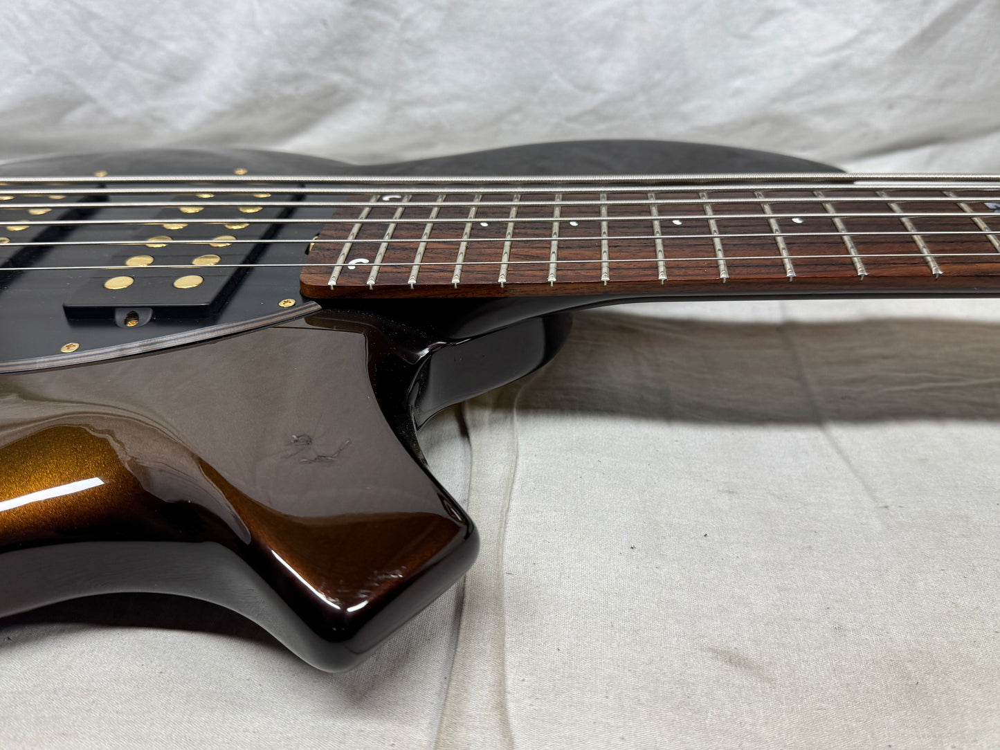 Ernie Ball Music Man Bongo 6 HH Bass with Case 2008 - Limited Edition Sequoia Gold