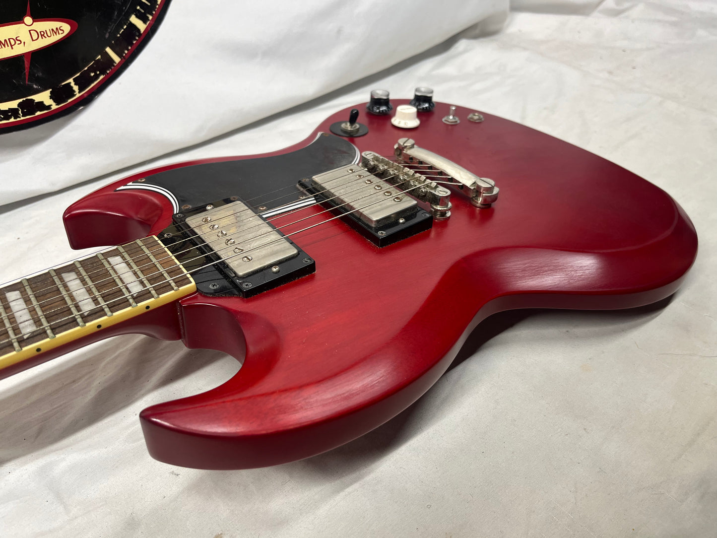 Epiphone 1961 Les Paul SG Standard - Aged Cherry with Case