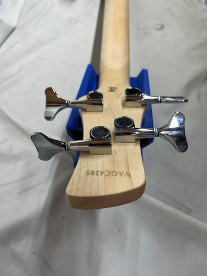 Fullerton 4-String Doublecut Electric Bass