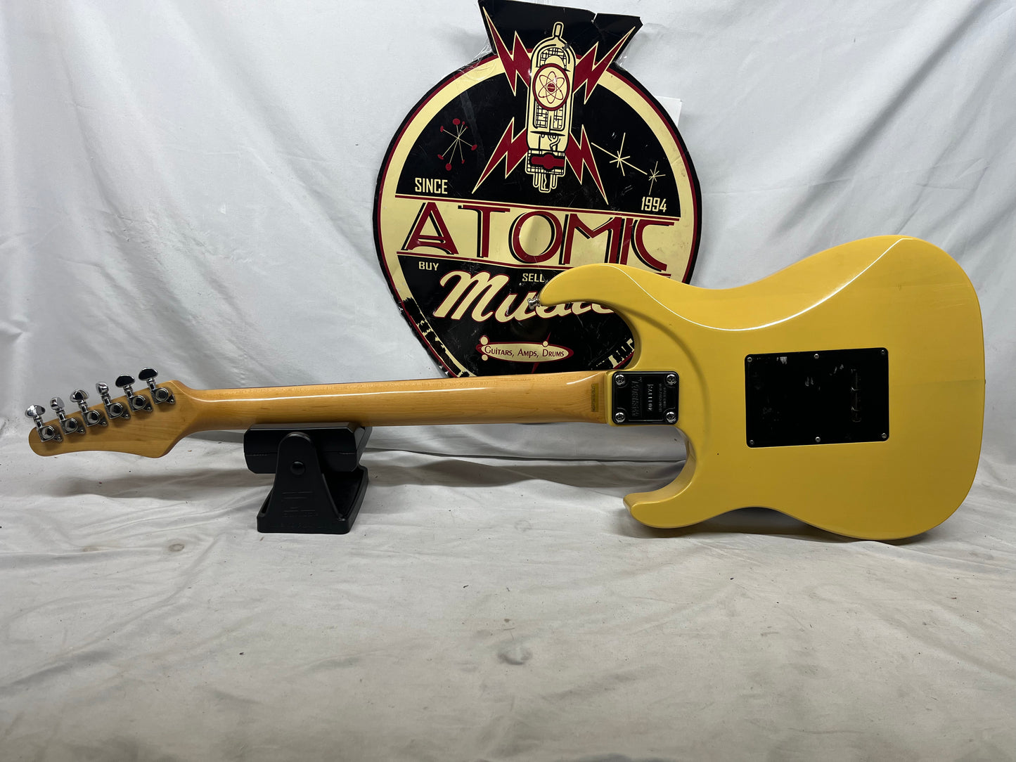 Washburn MG-40 Mercury II Series HSS Doublecut Electric Guitar