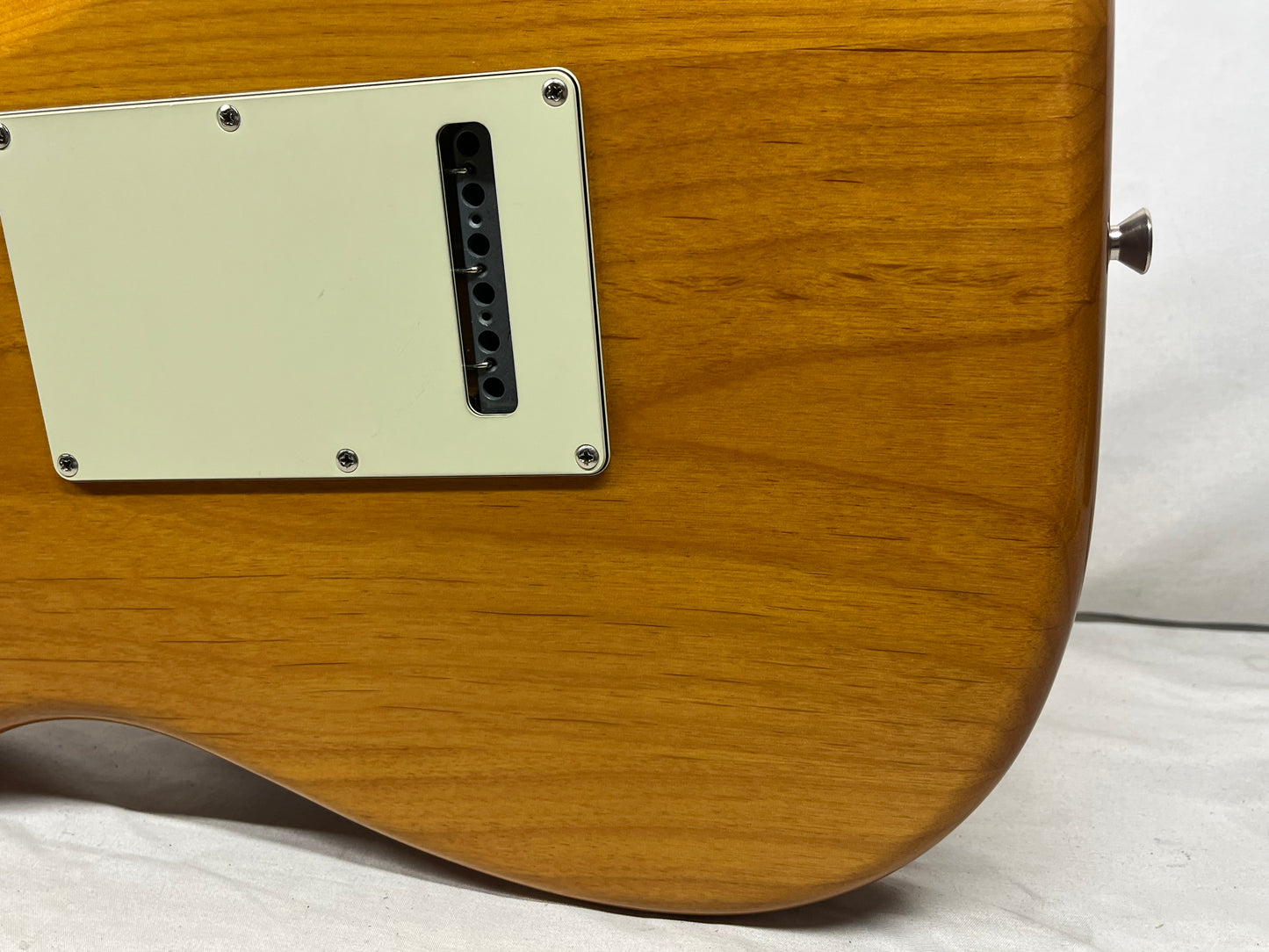 Fender 2024 Collection, Made in Japan Hybrid II Stratocaster Strat HSH with Gig Bag - Vintage Natural