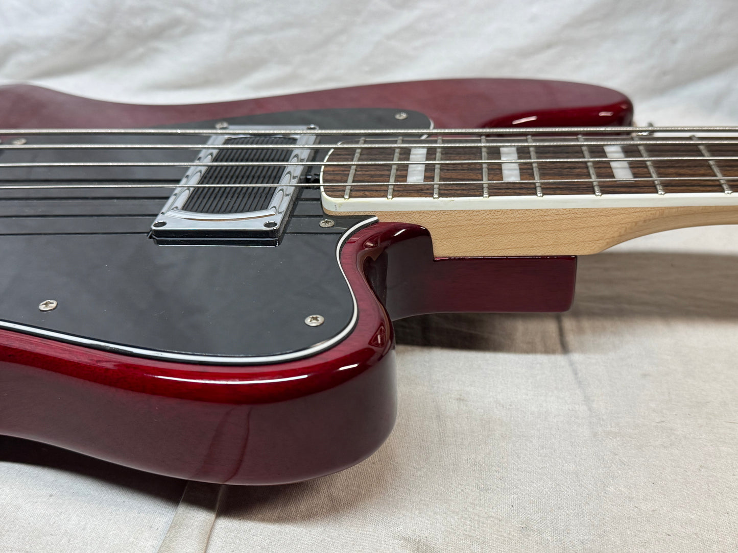 Lakland Skyline Series Decade 4-string Bass