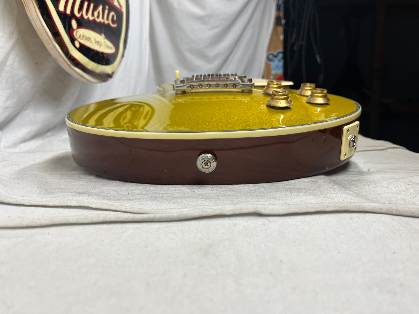 Agile AL-3000 Goldtop Singlecut Electric Guitar