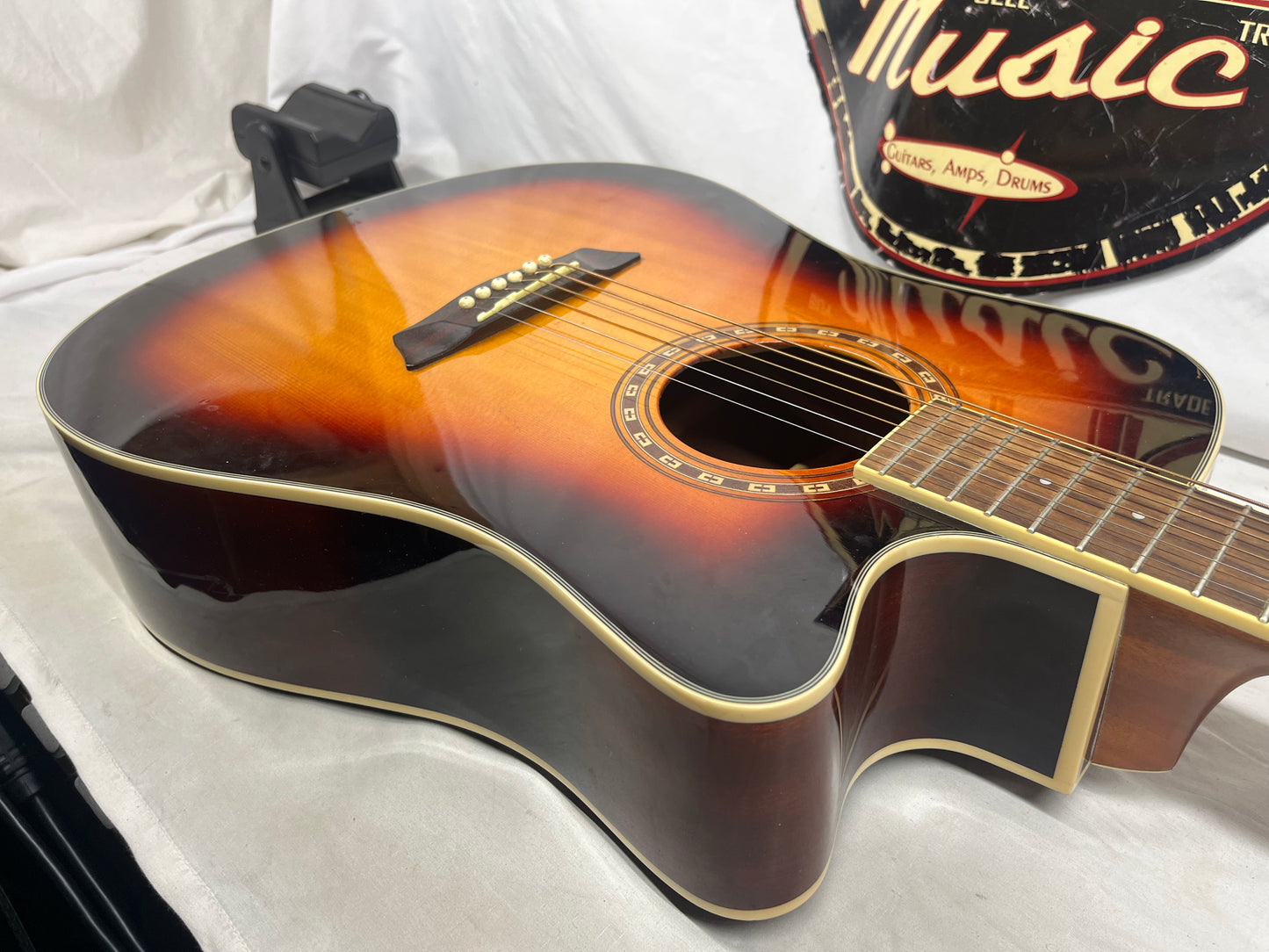 Washburn WD7SCEATB Harvest Series Dreadnought Acoustic Electric Guitar - Tobacco Burst