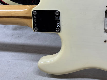 Fender American Vintage '56 1956 Stratocaster Guitar 2017 - Aged White Blonde / Maple neck