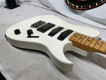Squier Bullet HSS Singlecut Electric Guitar