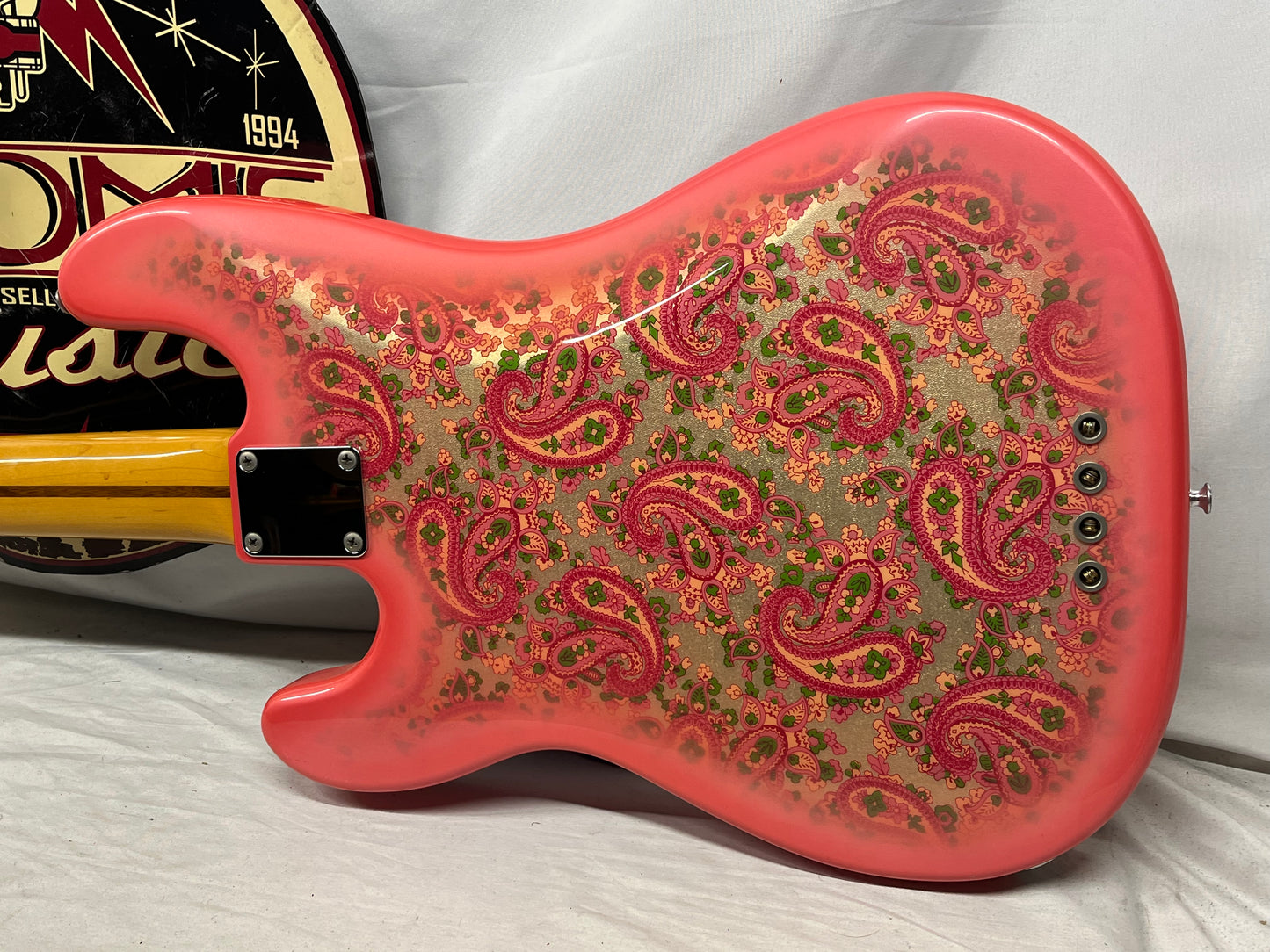 Fender '54 Reissue 4-String Electric Precision Bass MIJ - Made in Japan 2003 with Hard Case - Paisley