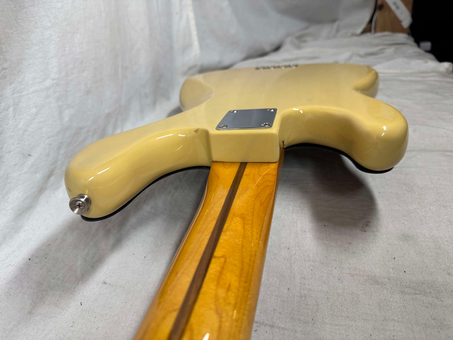 Fender American Vintage II 2 '54 1954 Precision Bass 4-string P-Bass with COA + Case 2022 - Vintage Blonde / Maple neck