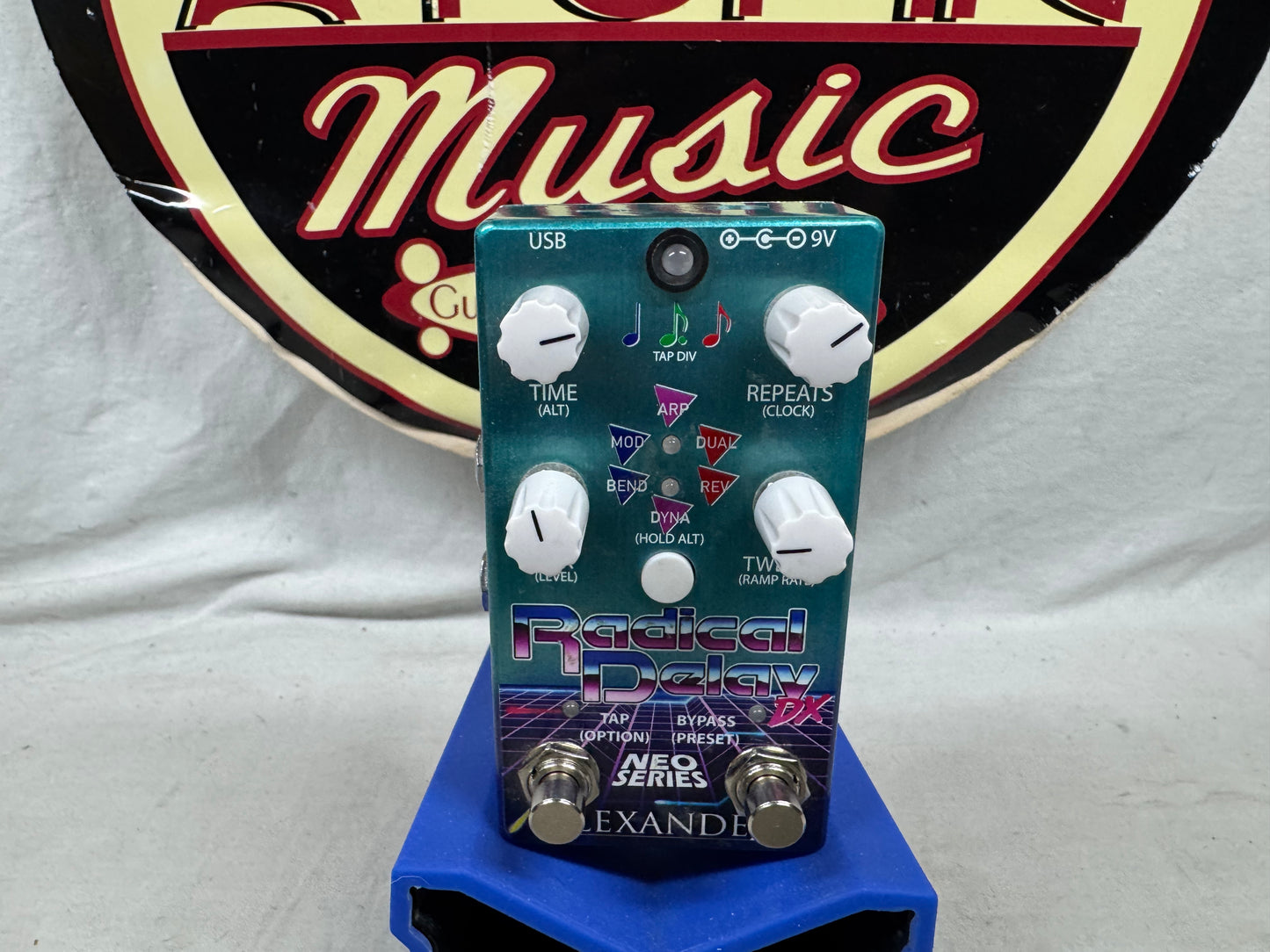 Alexander Pedals Neo Series Radical Delay DX Pedal